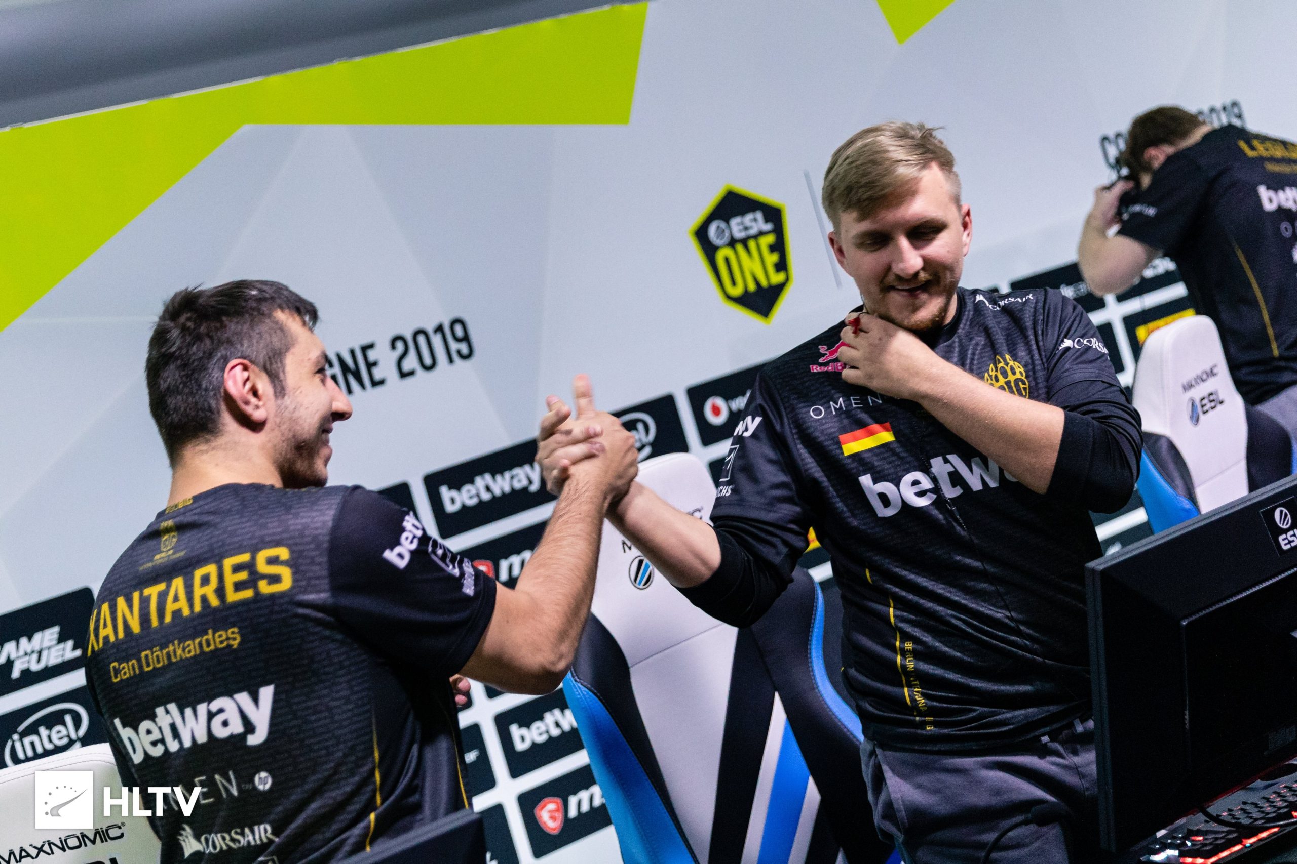 s1mple'ın çabaları Na'Vi'yi BIG karşısında zafere götürmeye yetmedi