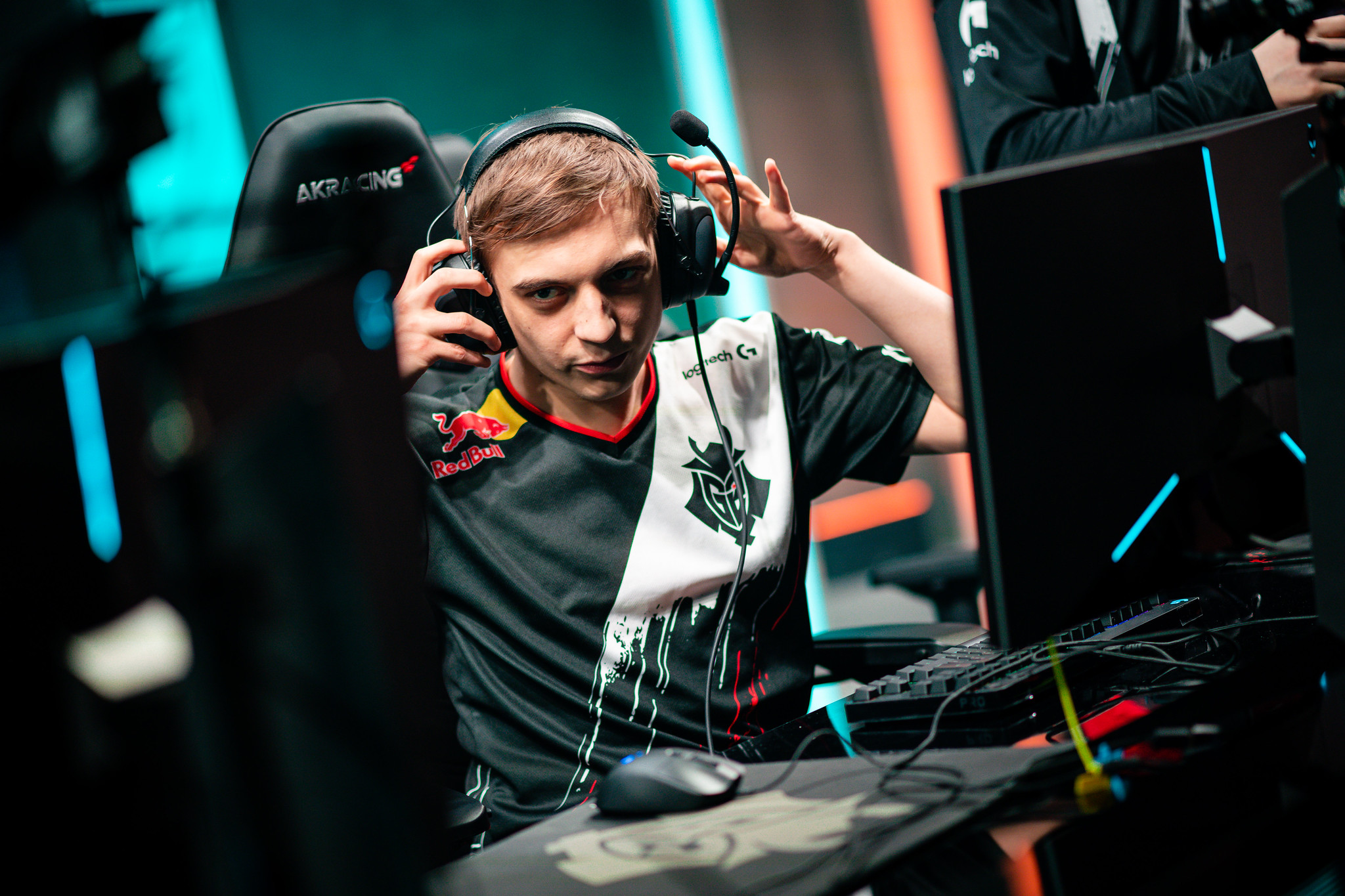 G2, yarı finaldeki yerini aldı